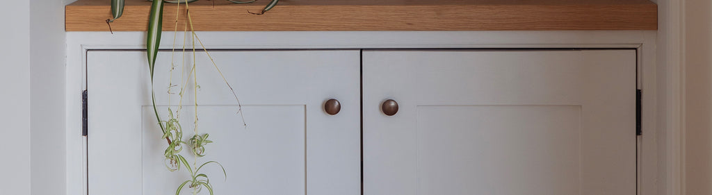 Cabinet Hinges