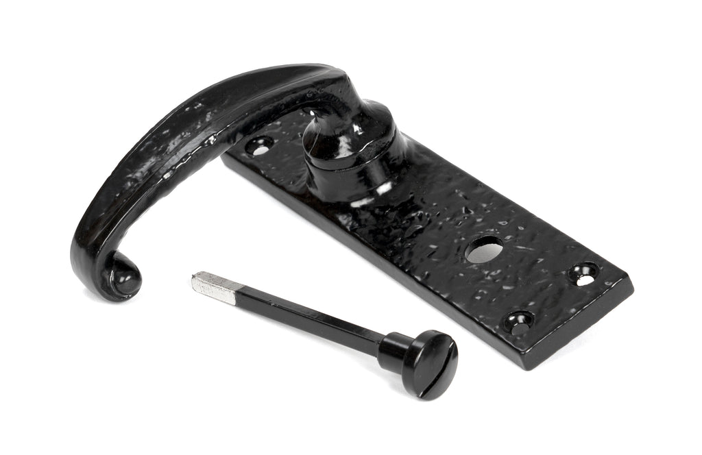 From The Anvil's Black Classic Lever Bathroom Set