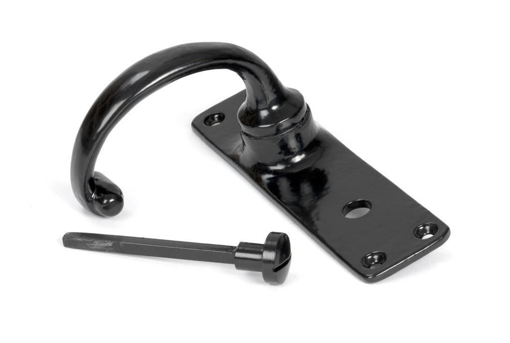 From The Anvil's Black Classic Lever Bathroom Set