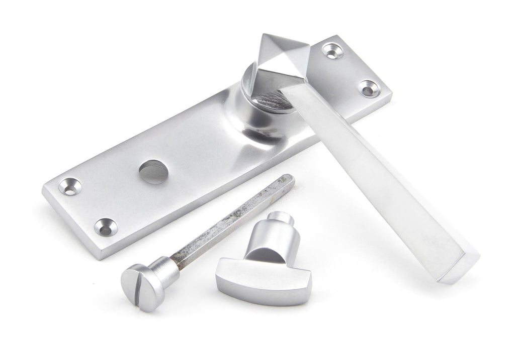 From The Anvil's Satin Chrome Straight Lever Bathroom Set